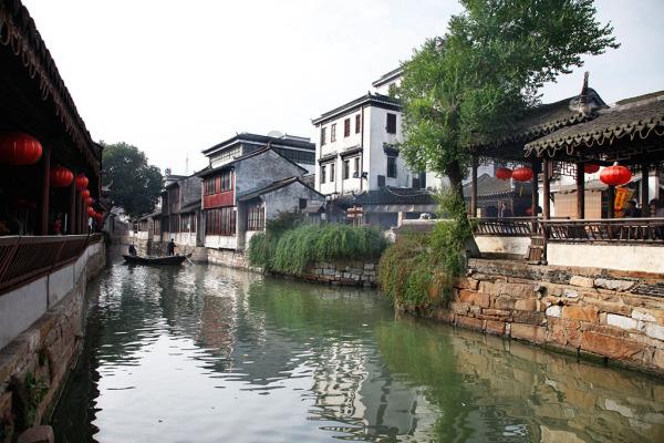 逃离海岛村